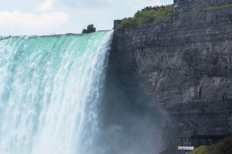 Toronto: Niagara Falls Tour, rondvaart &amp; reis achter de watervallen