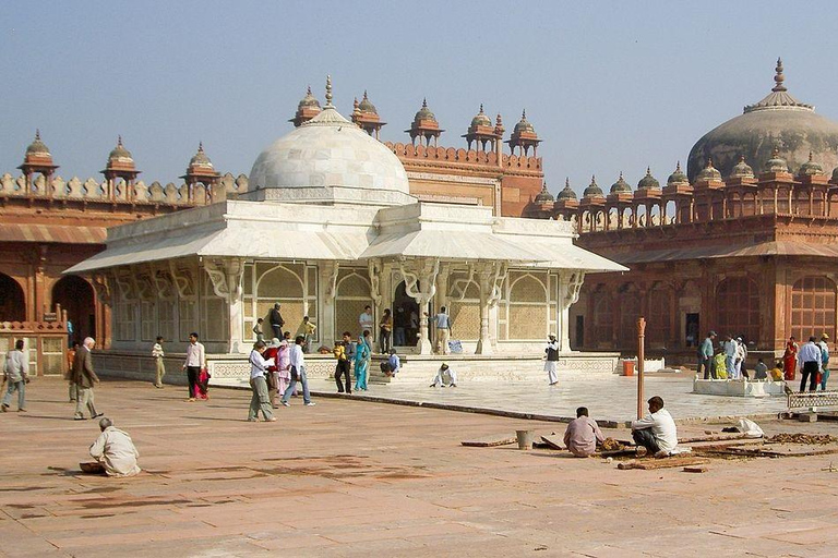 From Delhi: Six Day Golden Tour Agra and Jaipur With Udaipur