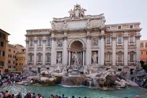Rome: Pantheon, Trevi Fountain & Colosseum Guided Tour