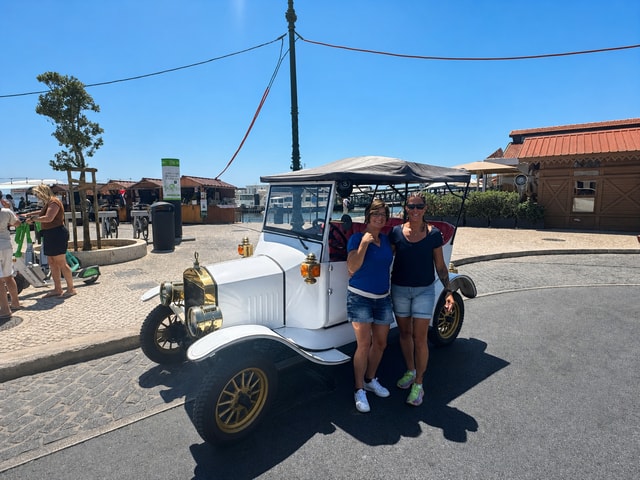 Lisbon: Electric Tuk Tuk Tour of City Viewpoints