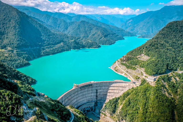 Tbilissi : excursion écologique d&#039;une journée à Kazbegi en voiture électriqueTbilissi : Excursion écologique d&#039;une journée à Kazbegi en voiture électrique