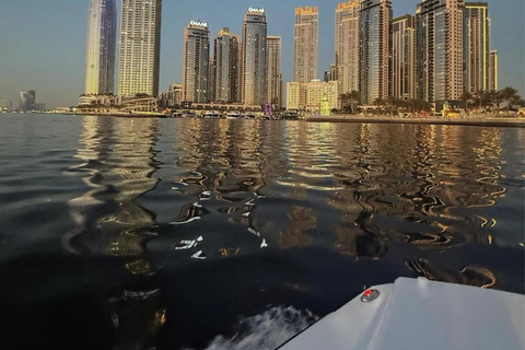 Dubai: Self-Drive Boat Tour in Creek Harbour - 5 Pax Dubai: Self-Drive Boat Experience in Creek Harbour - 5 Pax