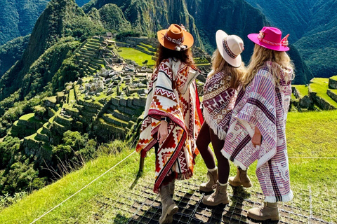 Machu Picchu: Official Entrance Exclusive admission for domestic students