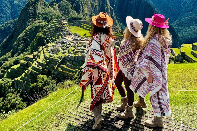 Machu Picchu: Official Entrance Exclusive admission for domestic students