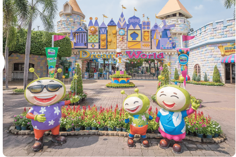 Bangkok: Dream World Unlimited Ride Ticket with Lunch