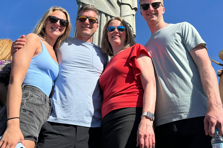 Private Custom 8-hour Exclusive tour in Rio with VIP tickets Private 8-hour tour with VIP tickets: Special Languages