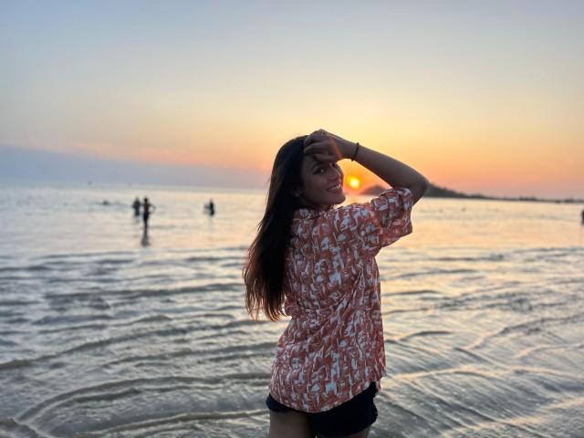 Visit Gokarna Beach Hopping & Sunset in Om Beach in Gokarna, India