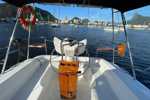 Rio de Janeiro: Private sailing experience in the Marvelous City!