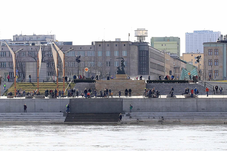 Varsovia: Crucero panorámico por el Vístula con vistas panorámicas para 18 personas