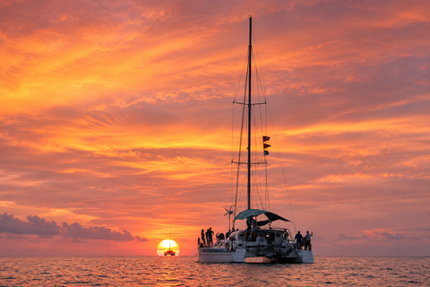 Langkawi: Island Discovery & Sunset Cruise with Dinner