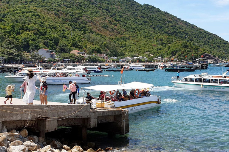 Hoi An: Cham Island Snorkeling & Seafood BBQ Tour