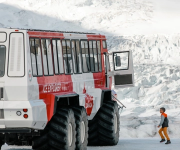 Columbia Icefield, Peyto Lake, Bow Lake Discovery Tour