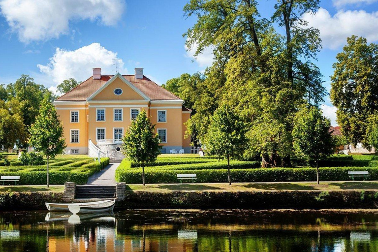 From Tallinn: 5-Day Wild Estonia Tour with Bear Watching