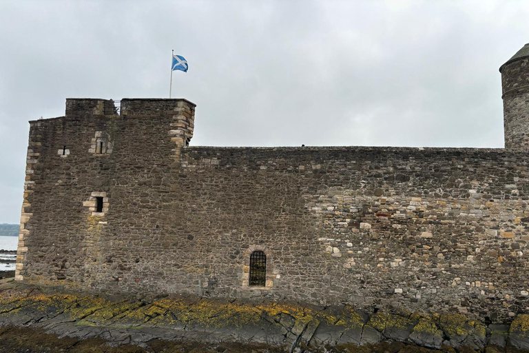 Edinburgh: Highland Cow, Blackness Castle and Tea