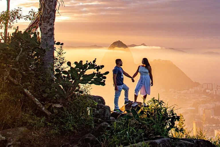 Rio de Janeiro: Sunrise at Mirante Dona Marta with Photos