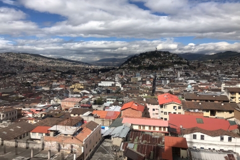 Die Altstadt von Quito und das lokale Leben