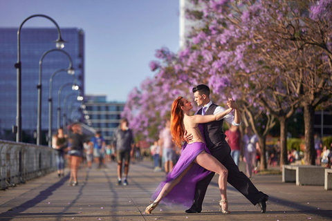 Buenos Aires: Sessão fotográfica privada de Tango com bailarinos PROBuenos Aires: Sessão fotográfica privada de tango na Plaza de Mayo