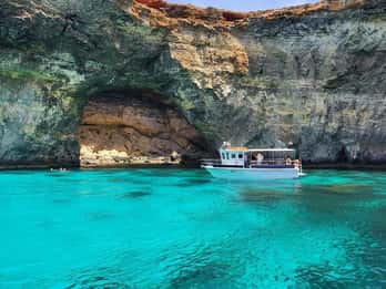 Comino : excursion en bateau au lagon bleu, au lagon de cristal et aux grottes marines