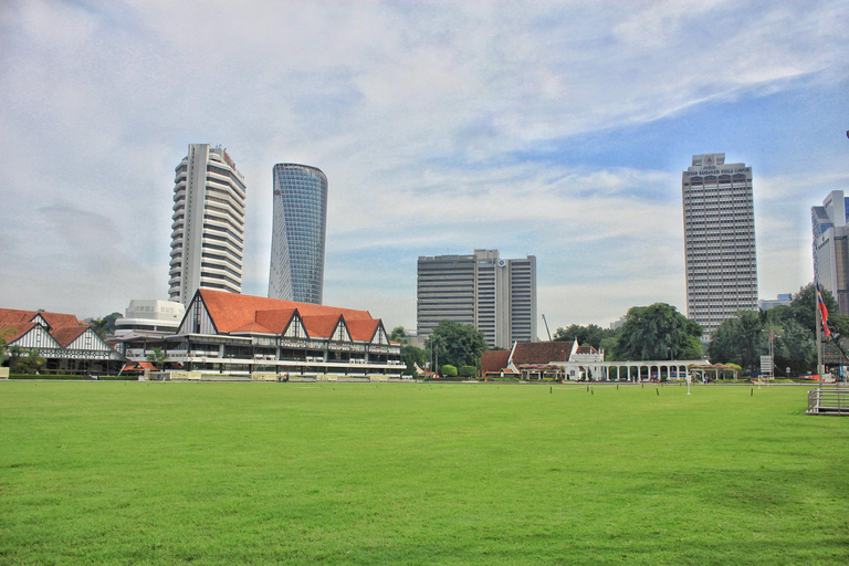 Kuala Lumpur: tour de 1 día por la ciudad y las cuevas de BatuShared Tour: Meet at Location