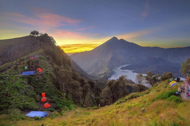 Mount Rinjani Crater Rim Trek with sunrise