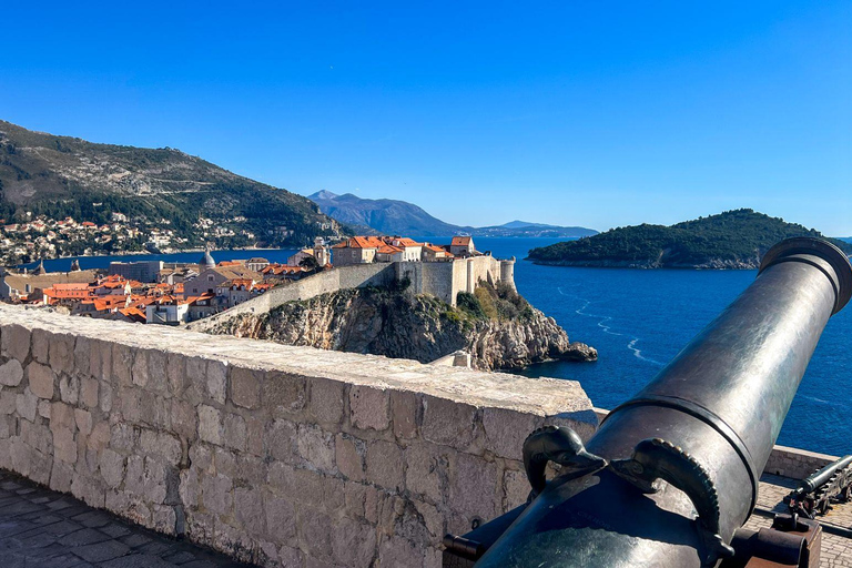 Dubrovnik: Complete rondleiding door de oude stad met optionele ophaalservice in de havenGedeelde tour in het Spaans