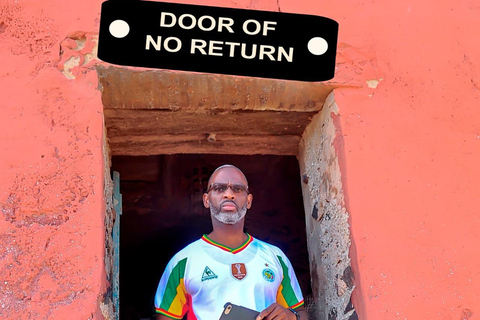 Saly: Dakar City and Goree Island Tour with Pickup