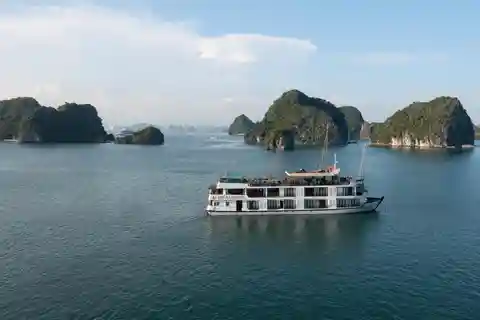 Crucero Mila 2D1N Excursión por la Bahía de Halong