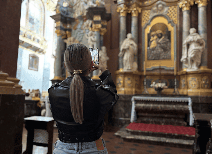 From Krakow: Black Madonna of Czestochowa & Jasna Gora Tour