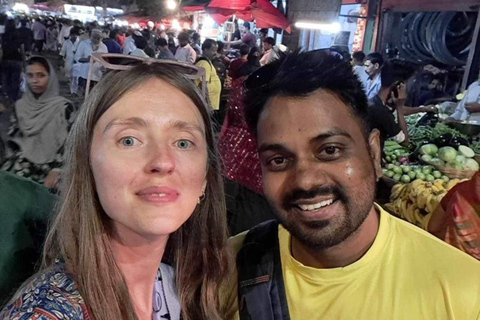 Mumbai Night Tour: Colaba, CSMT, Marine Drive & Night Club