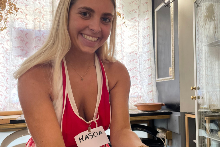 佛罗伦萨：意面制作课程，含晚餐、葡萄酒和... 唱歌！佛罗伦萨：意面制作课程，含晚餐、葡萄酒...还有歌唱！