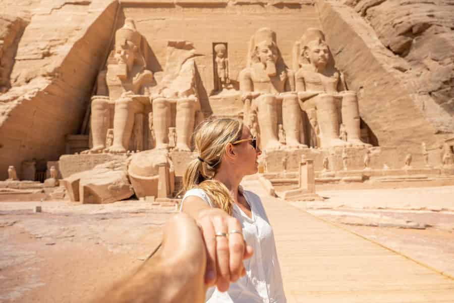 Von Assuan aus: Abu Simbel Tempeltagestour mit Abholung vom Hotel. Foto: GetYourGuide Von Assuan aus: Abu Simbel Tempeltagestour mit Abholung vom Hotel. Foto: GetYourGuide