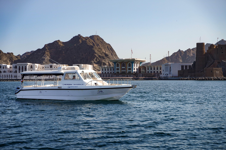 Muscat: 2-Hour Sunset Viewing Boat Tour