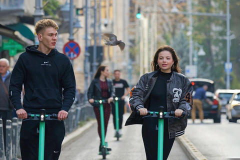 Ontdek het oude Québec op een andere manier – op een elektrische step 3 uurOntdek Oud Quebec op een andere manier - op een elektrische scooter gedurende 3 uur