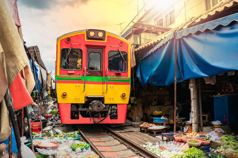 Bangkok: Private Floating Market & Railway Market Tour