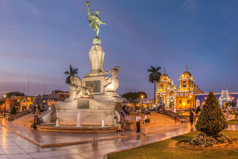 Trujillo : Pedestrian tour through the city of Trujillo
