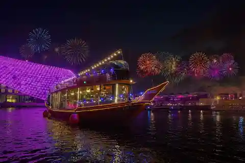 アブダビ大晦日ヤス島ダウ船ディナークルーズ