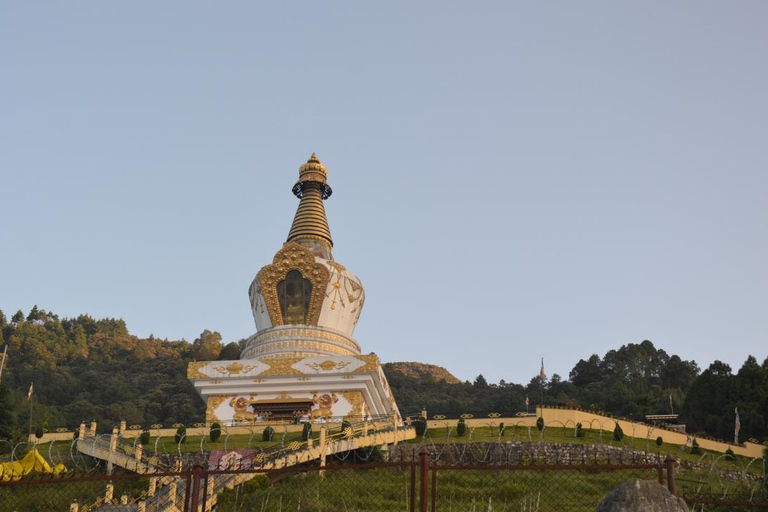 Katmandou : randonnée guidée au monastère de Jamacho avec vuesAucun service de prise en charge et de retour, uniquement des services de guide