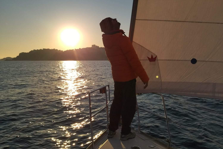 2 hours sunset sailing in a sailboat in Platja d'Aro 2 hours sunset sailin in a sailboat in Platja d'Aro
