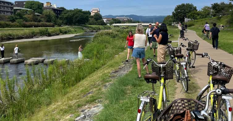 Kyoto: Hidden Gems E-Bike Tour with Local Japanese Guide photo 6