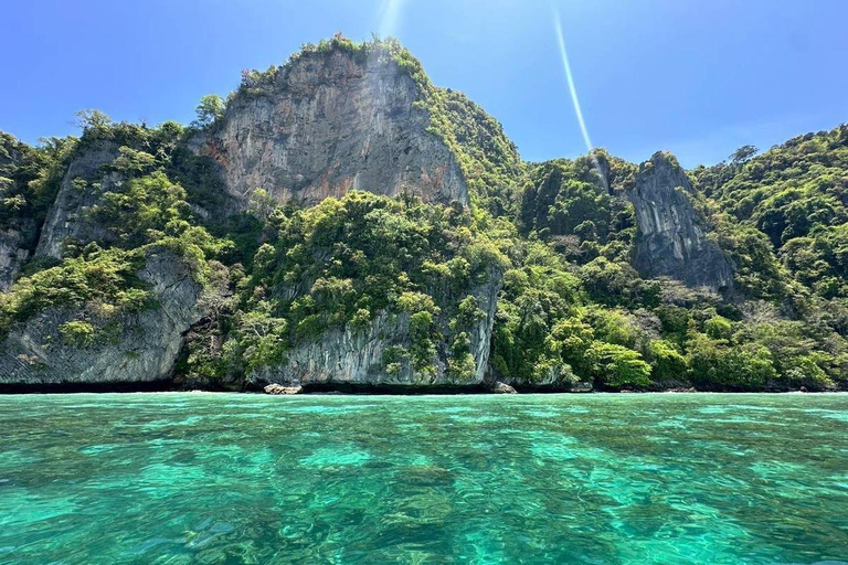Phuket: Phi Phi Islands Late Departure Tour with Lunch Tour with Shared Hotel Transfer
