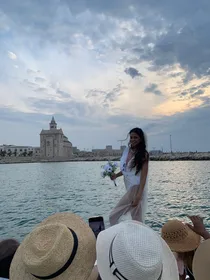 Trani: Private Bootstour mit Focaccia und Bier + Badestopp