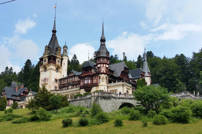 Brasov: Castelo de Peles, Castelo de Bran e Castelo de Prejmer - Excursão de um diaBrasov: Excursão de um dia aos Castelos de Peles, Bran e Prejmer