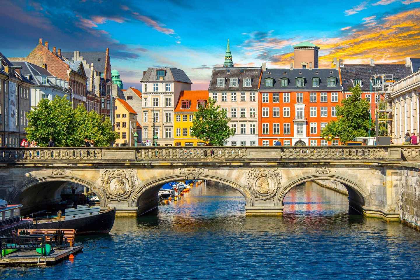 Copenhagen Old Town, Nyhavn, Canal Walking Tour & Christiana