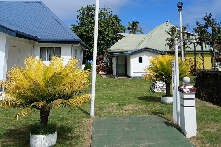 NADI: Fijian Heritage Village Tour & Hotspring and Mudpool Vuda Marina & Resorts Entry & Transfer