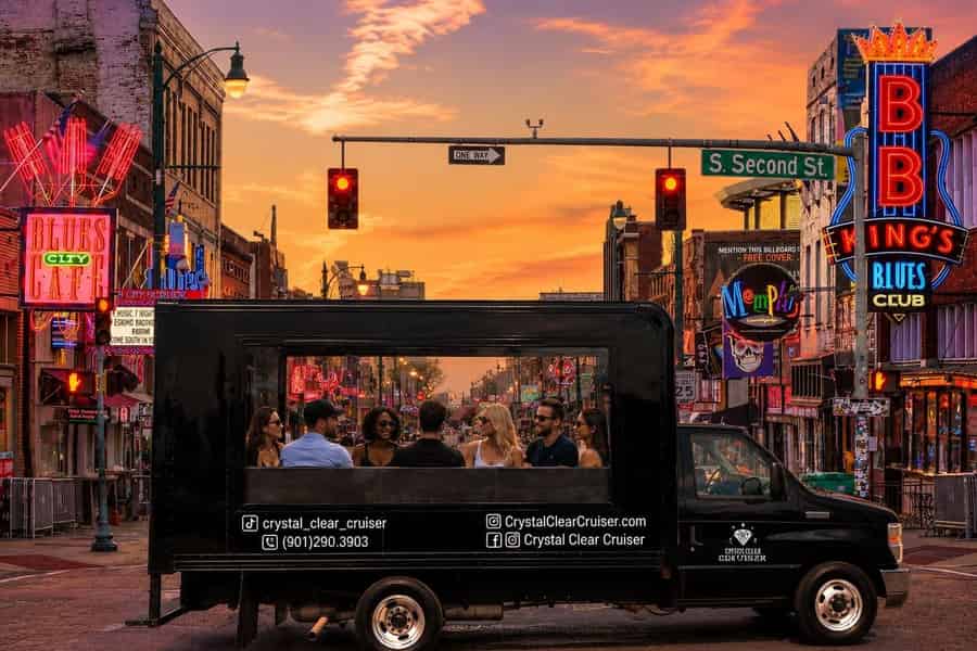 Memphis: Städtetour mit dem Crystal Clear Cruiser / Partybusfahrt. Foto: GetYourGuide