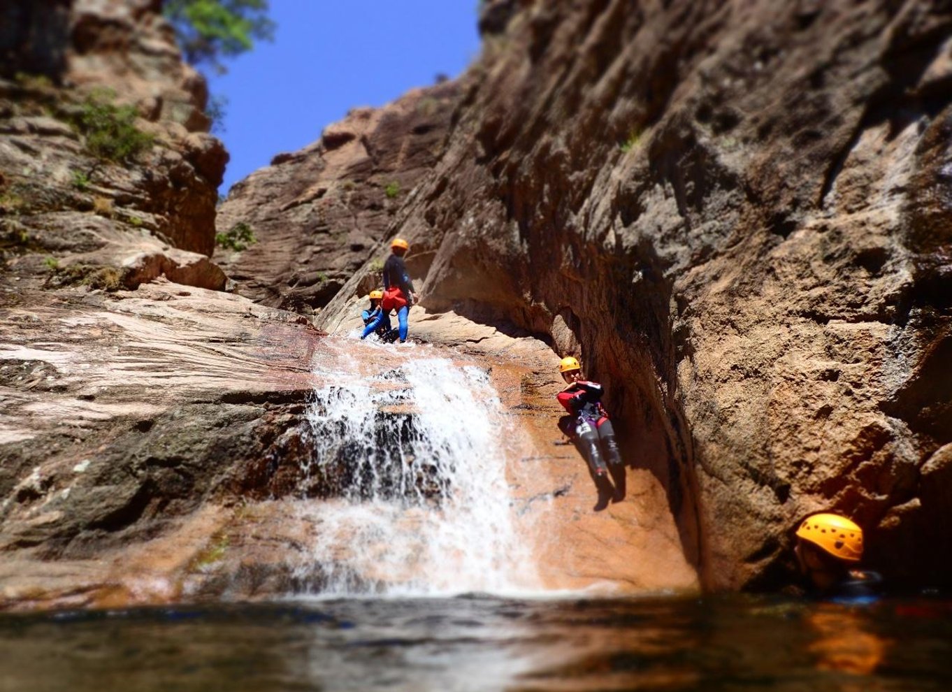 Propriano: Baracci Canyon Canyoning-tur for begyndere