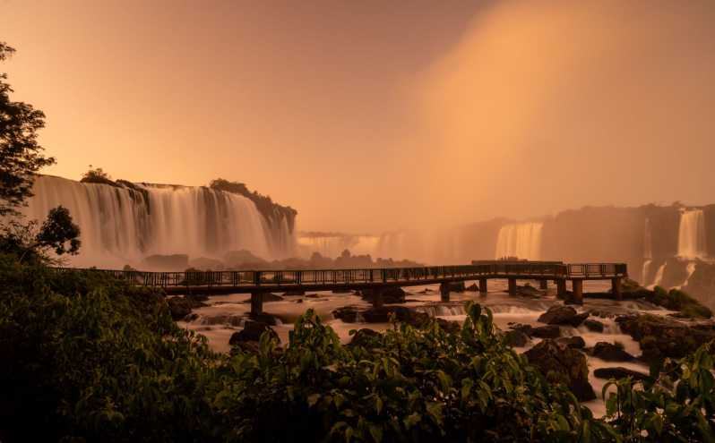 Mesmerizing vistas await you at Foz do Iguaçu