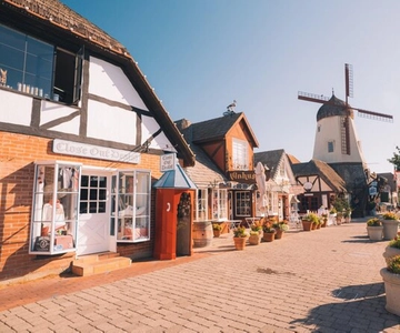 Solvang: Old Mission Santa Ines and Windmill App-Guided Tour