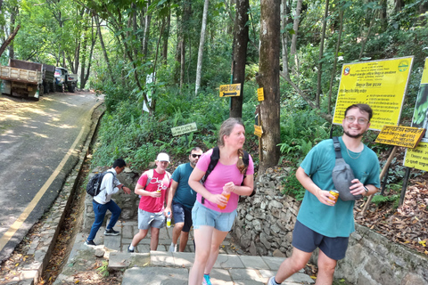 Kathmandu: Nagarjun Jamacho Monastery Guided Hike