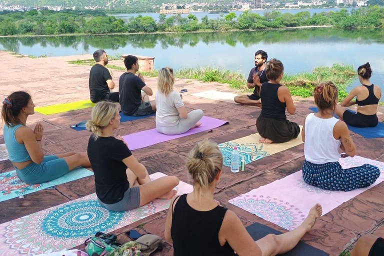 Tour privato di 3 ore di yoga e meditazione a Jaipur
